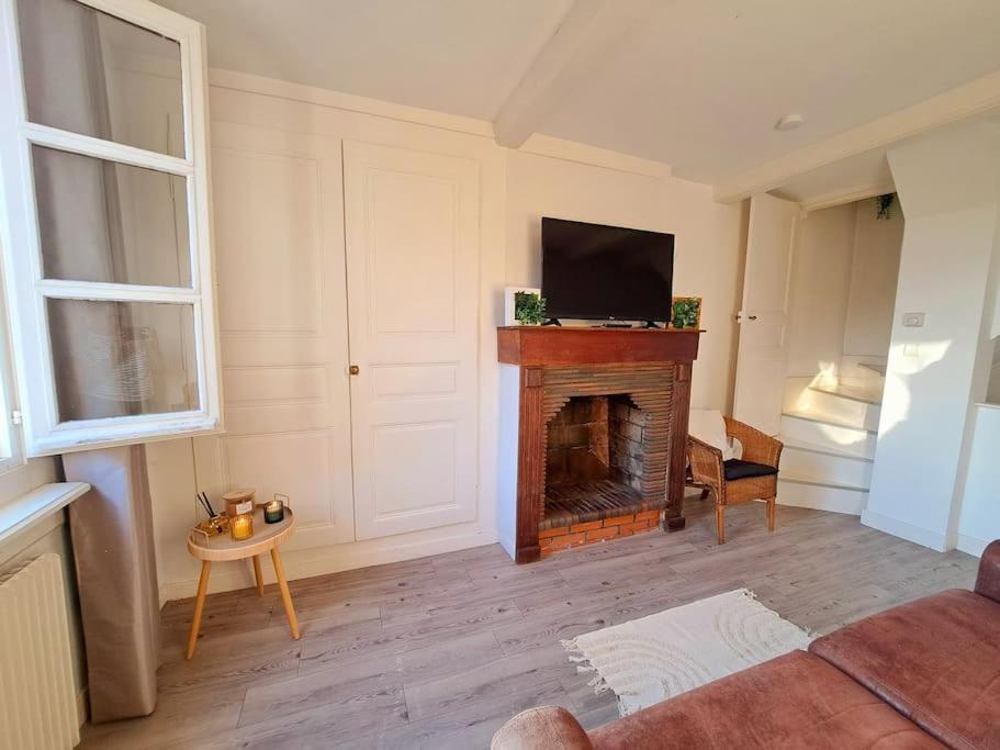 Hébergement de vacances Duplex A Thiers, Vue Sur La Chaine Des Puys Thiers